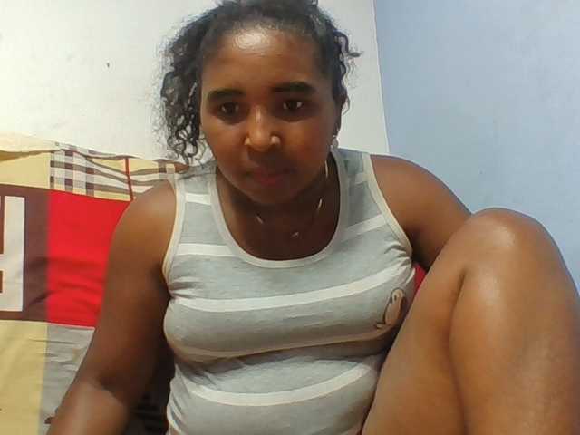 Josy-2 live cam on BongaCams