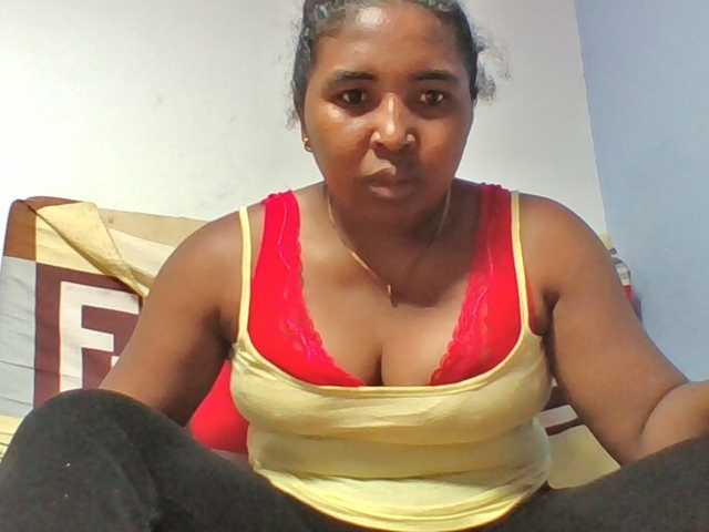 Josy-2 live cam on BongaCams