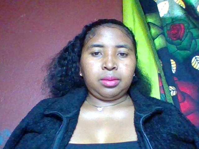 Josy-2, en vivo ahora en BongaCams