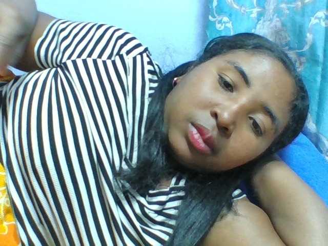 Josy-2 live cam on BongaCams