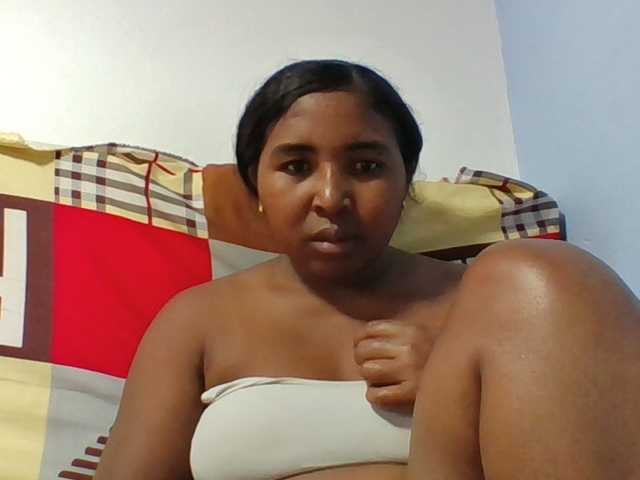 Josy-2 live cam on BongaCams