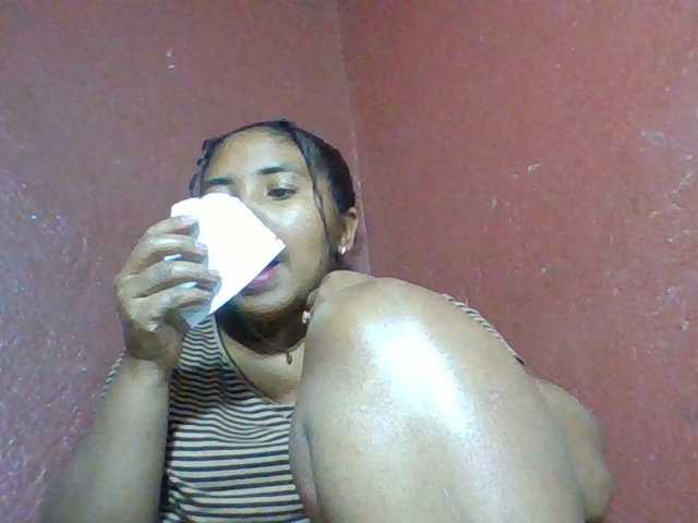 Josy-2, live now on BongaCams