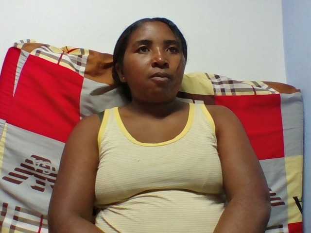 le modèle Josy-2 est en webcam porno dans un show sur le site bongacams, il possède les tags suivants: Ebony,Brunette,Shaved