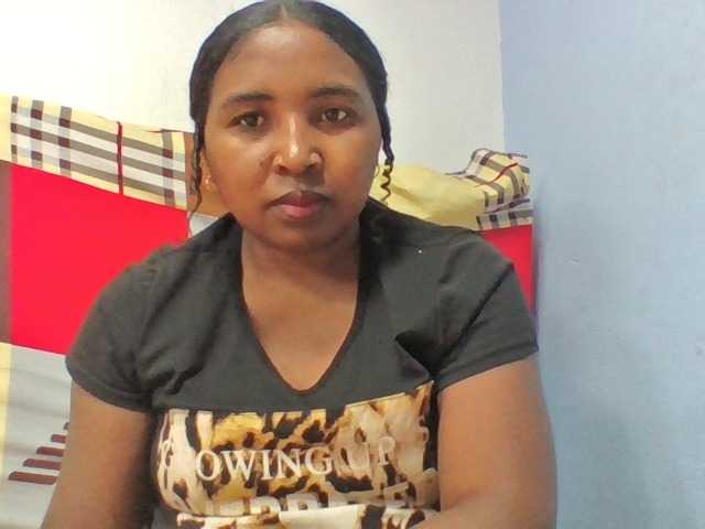 Josy-2 live cam on BongaCams