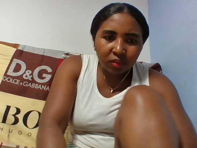 Josy-2 live cam on BongaCams