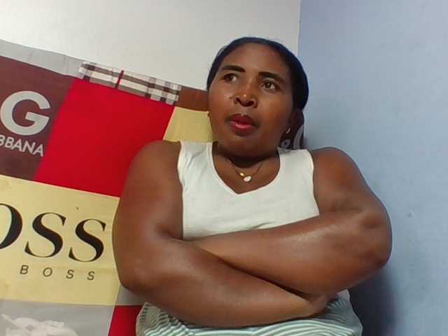 Josy-2 live cam on BongaCams