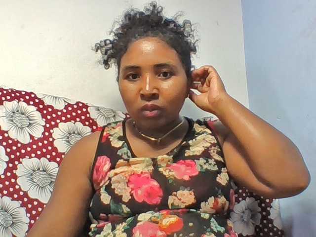 Josy-2 live cam on BongaCams