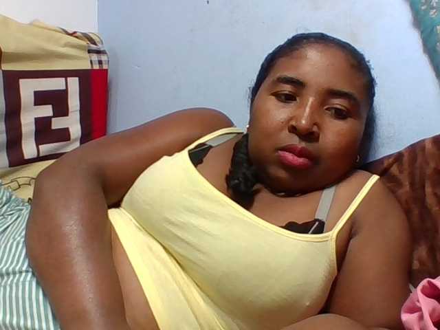 Josy-2 live cam on BongaCams
