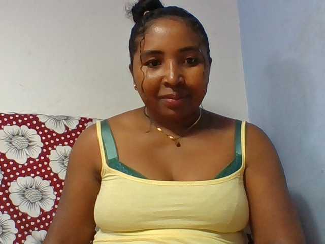 Josy-2 live cam on BongaCams