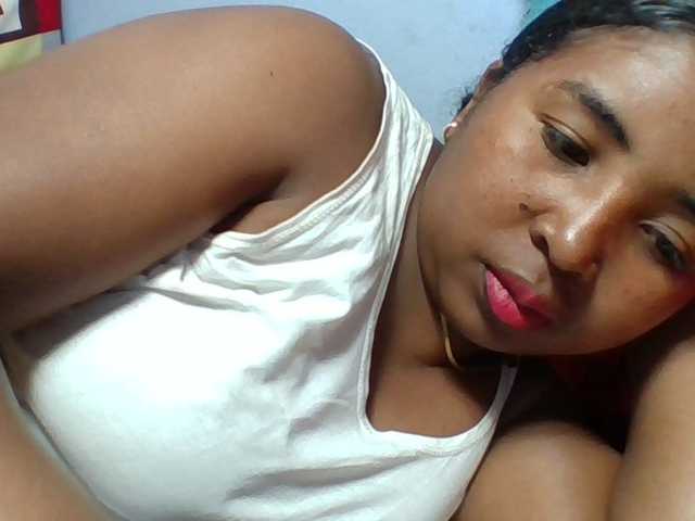 Josy-2 live cam on BongaCams