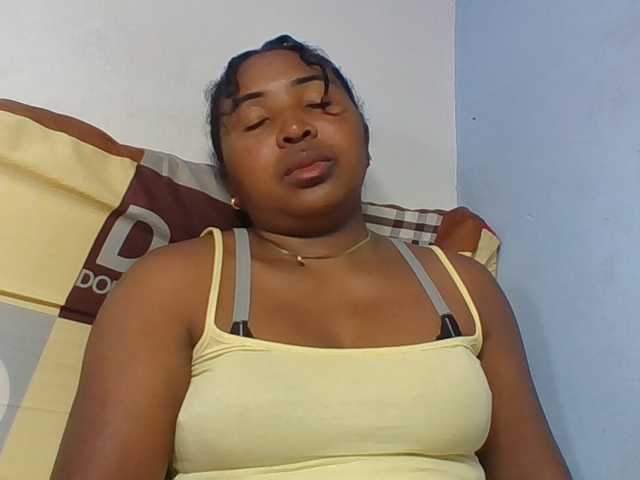 Josy-2 live cam on BongaCams