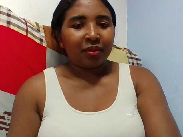 Josy-2 live cam on BongaCams