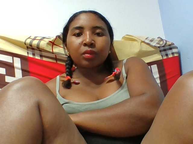 Josy-2 live cam on BongaCams