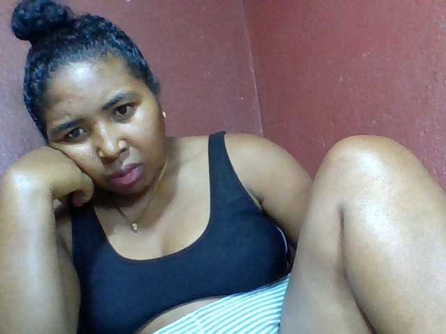Josy-2 live cam on BongaCams