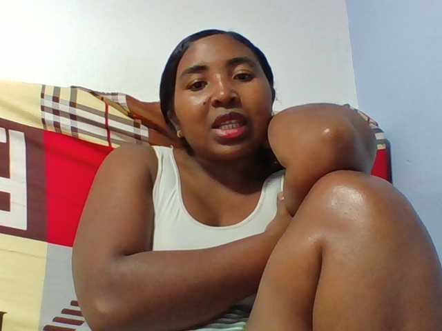 Josy-2 live cam on BongaCams