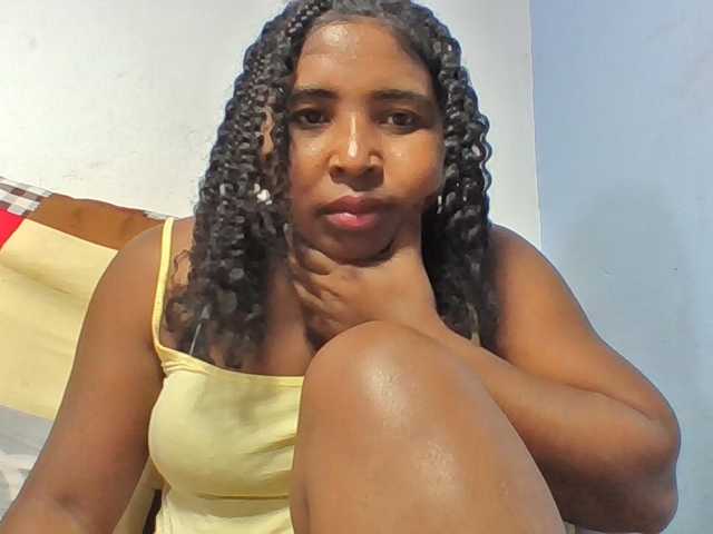 Josy-2 live cam on BongaCams