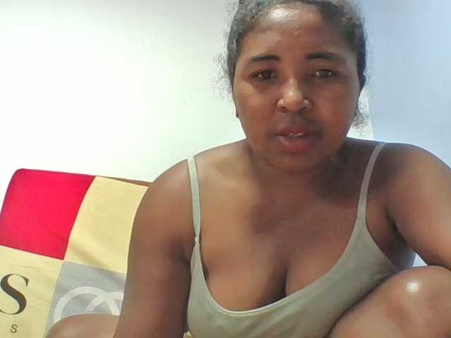 Josy-2 live webcam show