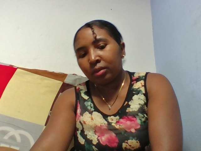 Josy-2 live cam on BongaCams