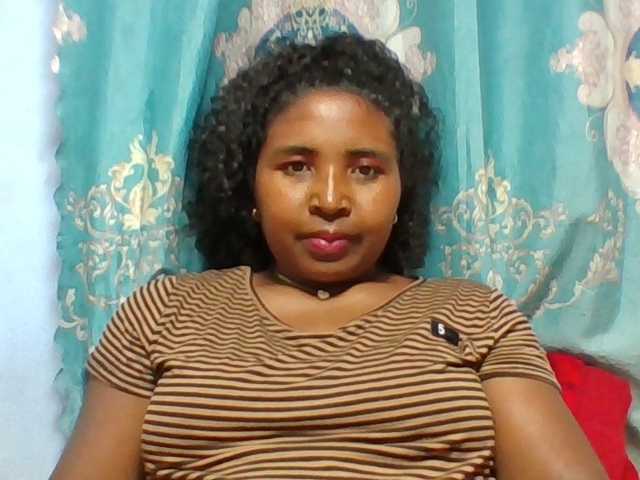 Josy-2 live cam on BongaCams