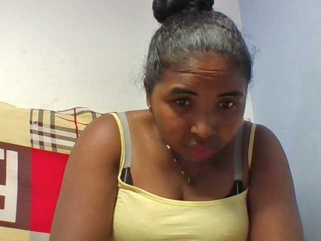 Josy-2 live cam on BongaCams
