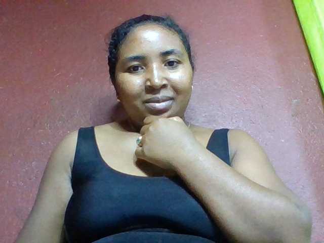 Josy-2 live cam on BongaCams