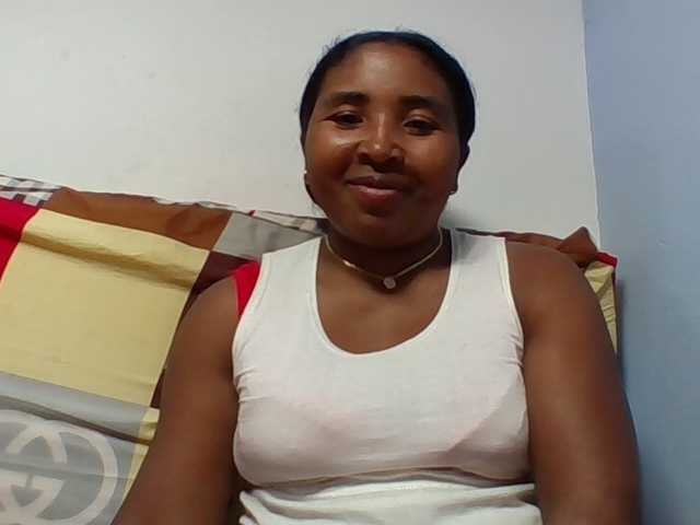 Josy-2 live cam on BongaCams