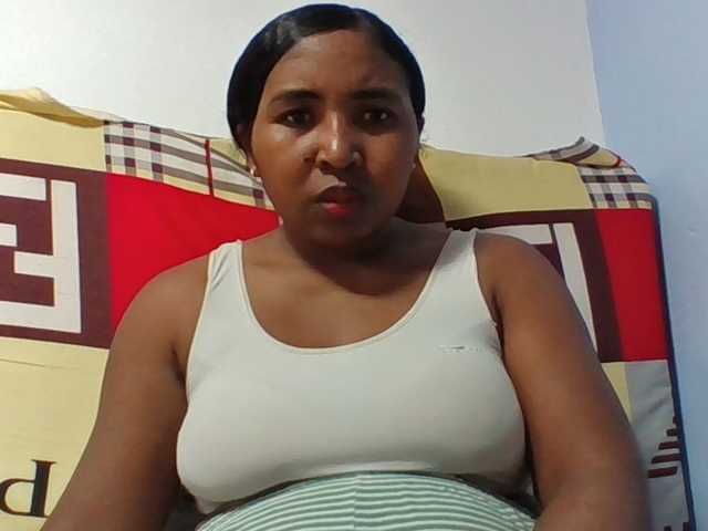 Josy-2 live cam on BongaCams