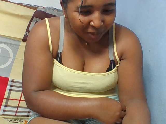 Josy-2 live cam on BongaCams