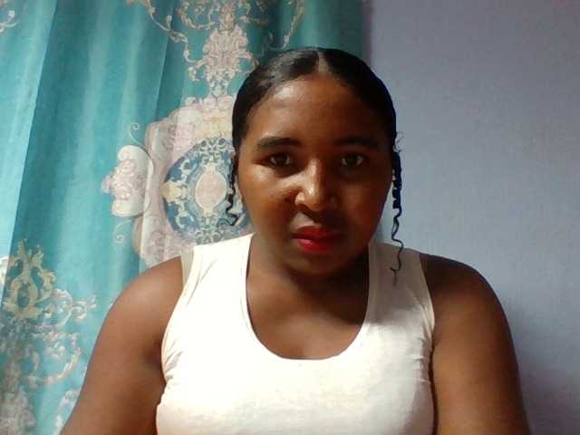 Josy-2 live cam on BongaCams