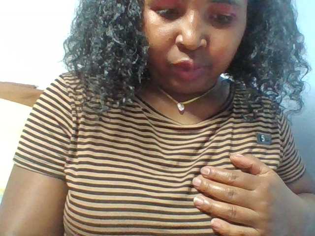 Josy-2 live cam on BongaCams