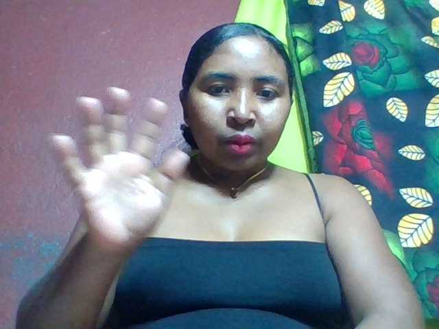 Josy-2, live now on BongaCams