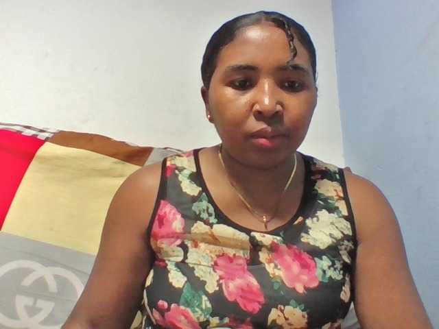 Josy-2 live cam on BongaCams