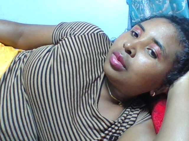 Josy-2 live cam on BongaCams