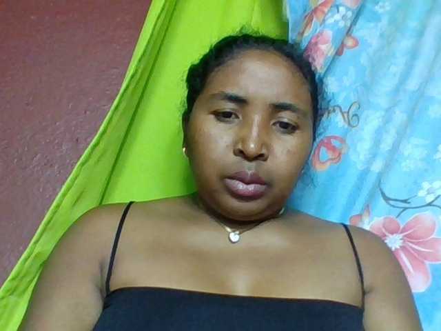 Josy-2 live cam on BongaCams