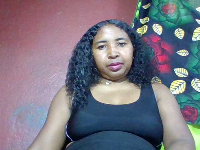 Josy-2 live cam on BongaCams