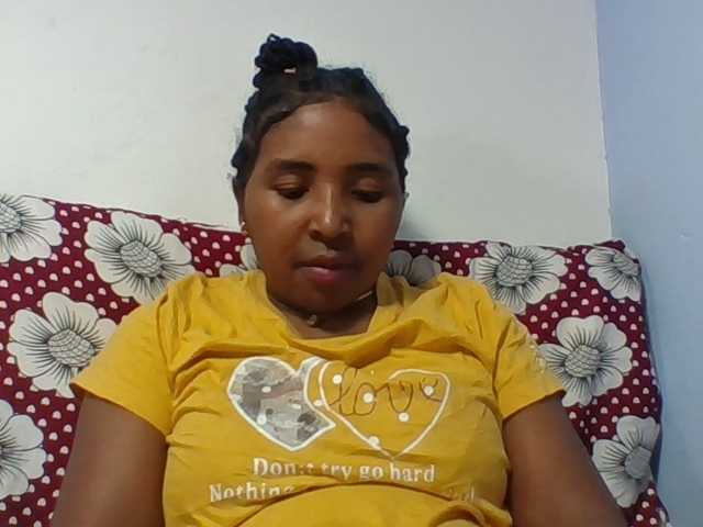 Josy-2 live cam on BongaCams