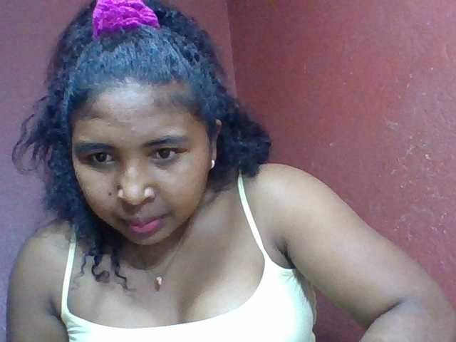 Josy-2 live cam on BongaCams