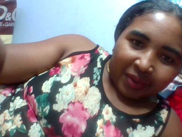 Josy-2 live cam on BongaCams