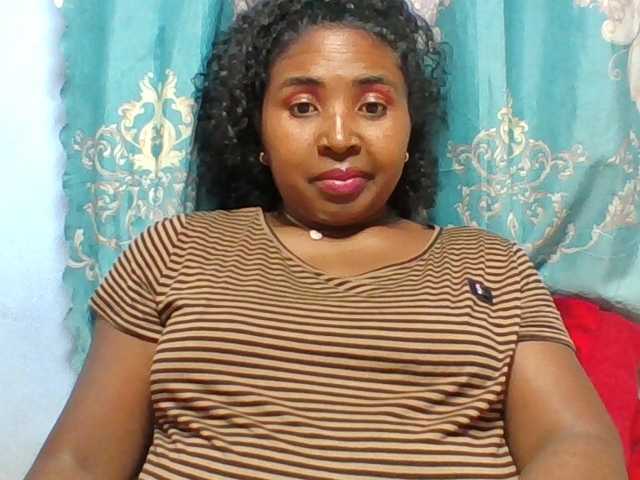 Josy-2 live cam on BongaCams