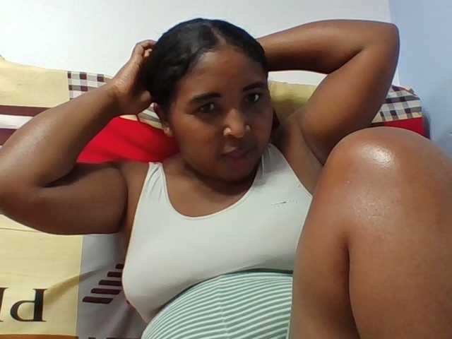 Josy-2 live cam on BongaCams