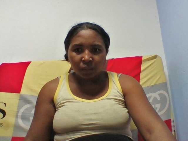 Josy-2 live cam on BongaCams
