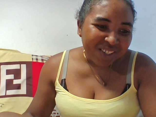 Josy-2 live cam on BongaCams