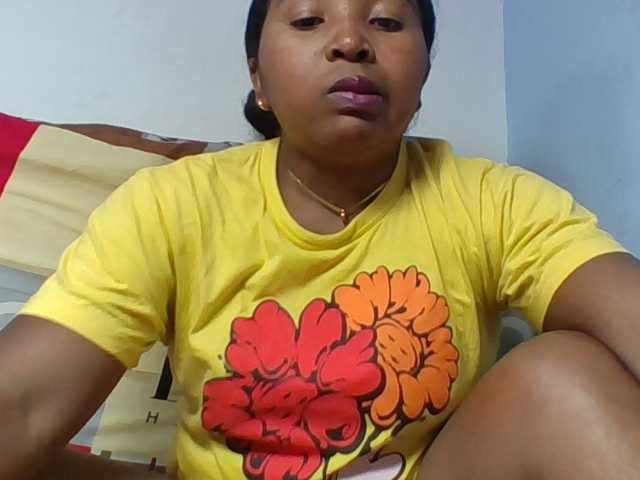 Josy-2 live cam on BongaCams