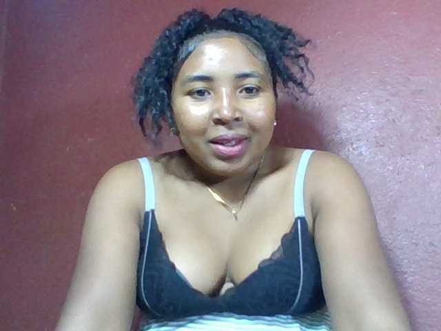 Josy-2 live cam on BongaCams