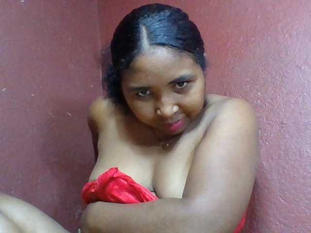 Josy-2 live cam on BongaCams