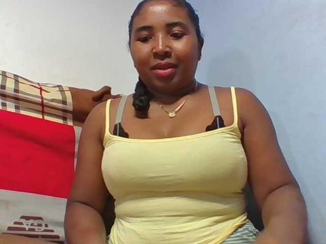 Josy-2 live cam on BongaCams