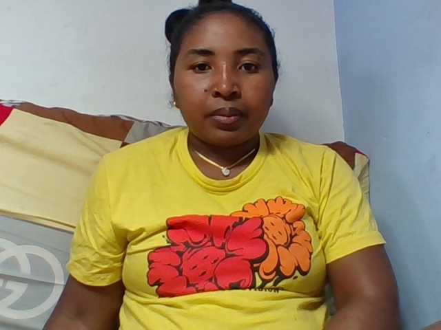 Josy-2 live cam on BongaCams