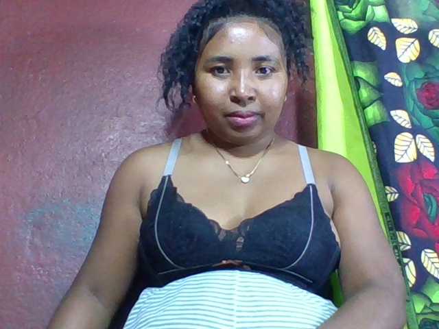 Josy-2 live cam on BongaCams