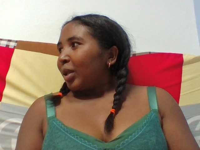 Josy-2 live cam on BongaCams