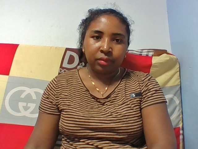 Josy-2 live cam on BongaCams